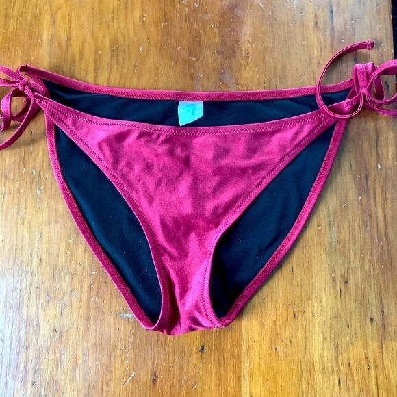 Maroon string bikini bottom 12 - Picture 1 of 4